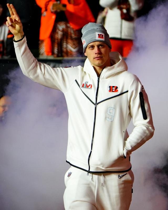 Joe Burrow invites high school football coach to Super Bowl 2022