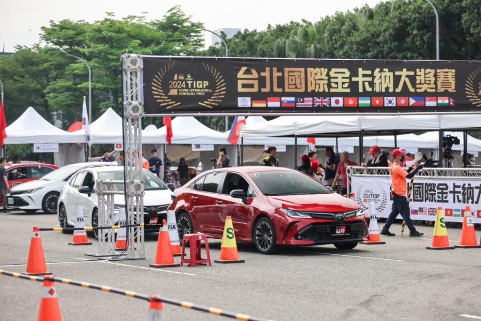 TOYOTA 贊助 ALTIS GR SPORT 作為「2024 TIGP 台北國際金卡納大獎賽」比賽用車，現場共有6位台灣國手出賽為國爭光。(圖片提供：和泰)