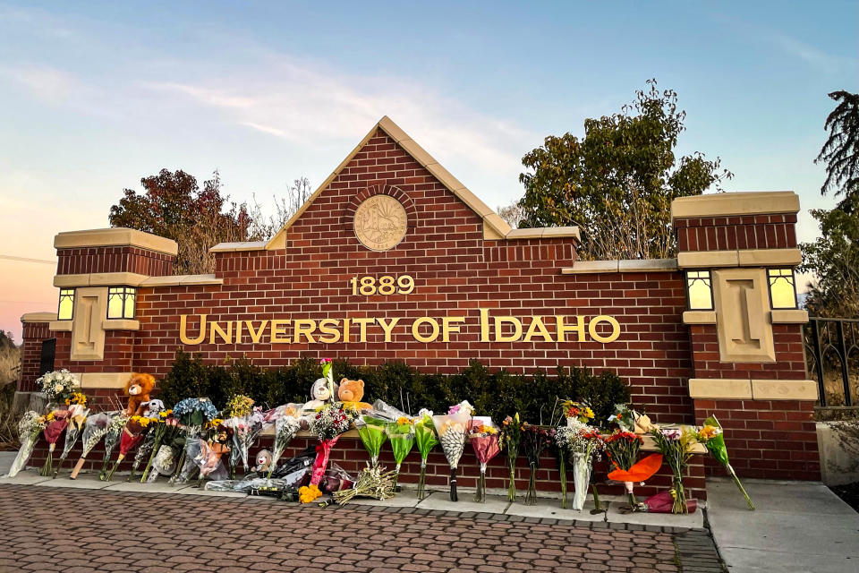 Flowers are left at a make-shift memorial honoring four slain University of Idaho students in Moscow, Idaho. (Tim Stelloh / NBC News)
