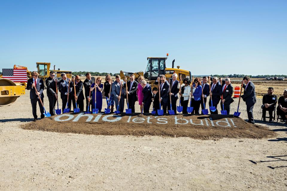 Columbus State President David T. Harrison joined other state, local and federal officials alongside Intel President Pat Gelsinger during President Joe Biden’s visit to Intel’s ceremonial groundbreaking for its $20 billion chip manufacturing plant complex in September.