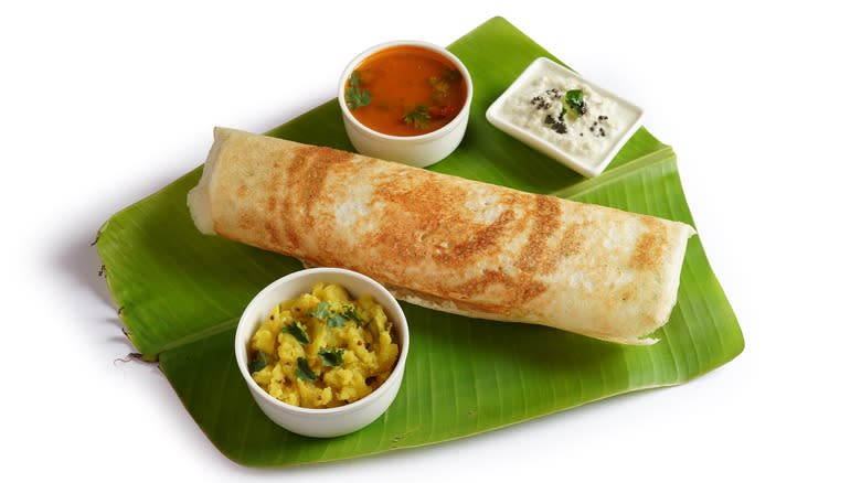 Masala dosa with accompaniments