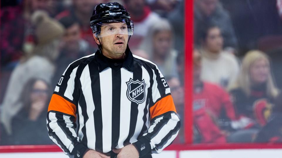 Former NHL referee Tim Peel finds himself in hot water after confronting young officials following a minor hockey game in St. Louis. (Getty Images)