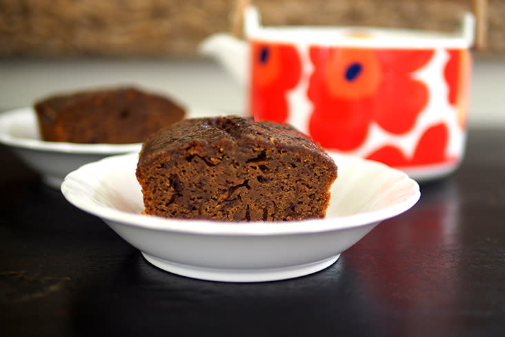 Enjoy a cup of afternoon tea with this awesome sticky date pudding from LaZat Cooking School. – Pictures by Lee Khang Yi