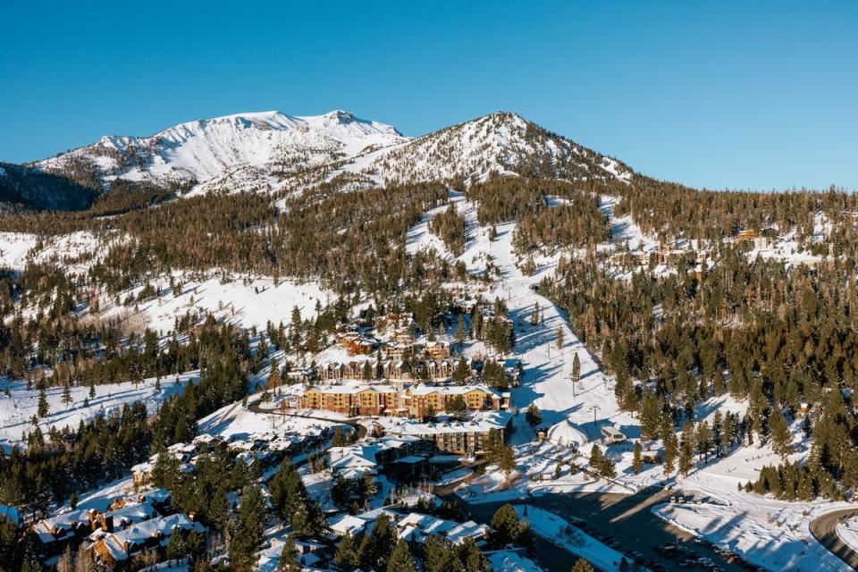 Mammoth Mountain is one of the largest ski areas close to Los Angeles (Peter Morning)