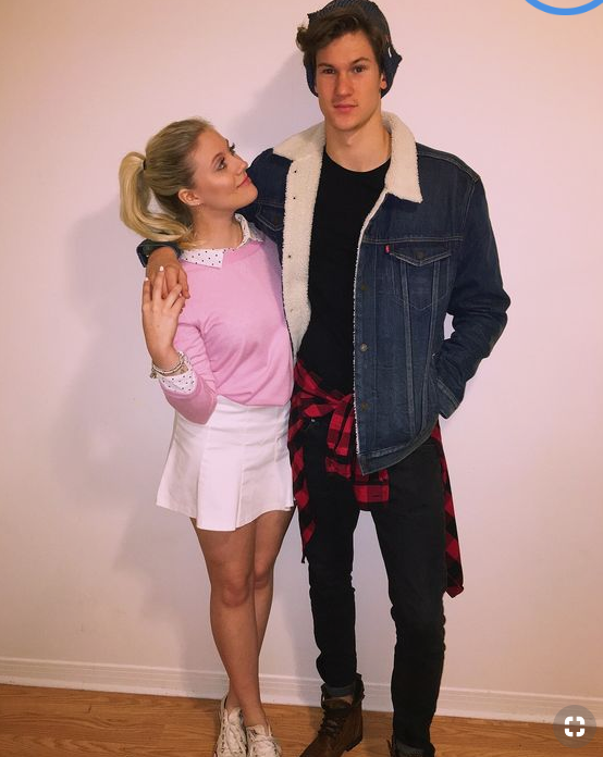 <p>The popular Netflix show also has you covered if you are a couple. Betty and Jughead for example is an easy look to recreate. Photo: <a rel="nofollow noopener" href="https://www.pinterest.com.au/pin/AYjAQ-uoss1No1NhAfXi403wl8eaDM4-EvdCh2YBbDItFsmmmP6Aids/" target="_blank" data-ylk="slk:Pinterest;elm:context_link;itc:0;sec:content-canvas" class="link ">Pinterest</a> </p>