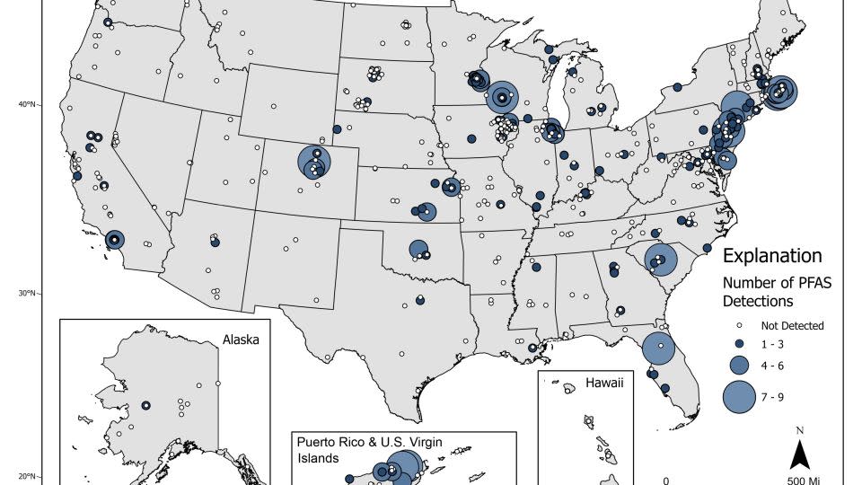 This US Geological Survey map shows the number of PFAS detected in tap water samples from select sites across the nation. The findings are based on a USGS study of samples taken between 2016 and 2021 from private and public supplies at 716 locations. The map does not represent the only locations in the US with PFAS. <strong><em> </em></strong> - USGS