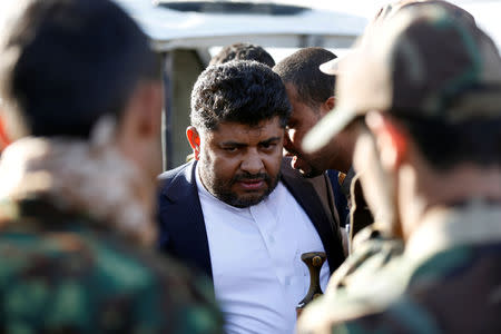 FILE PHOTO: Mohamed Ali al-Houthi (C), head of the Houthi supreme revolutionary committee, is surrounded by guards as he attends a rally in Sanaa, Yemen November 6, 2017. REUTERS/Khaled Abdullah/File Photo