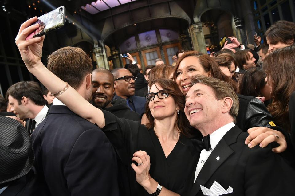 Tina Fey, Maya Rudolph, Martin Short, Kanye West, and the cast of 'SNL'