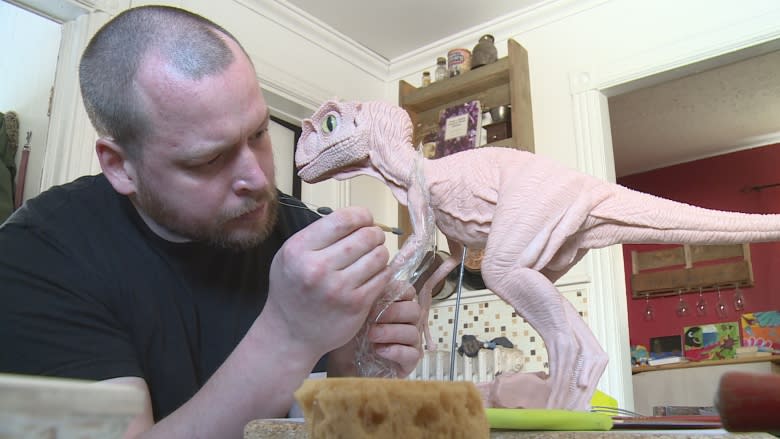 Jurassic art: Island artist sculpting lifelike dinosaurs