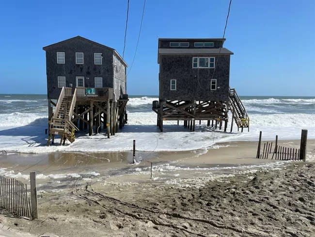 <em>The homes at 23292 and 23298 East Beacon Road in Rodanthe that are being torn down. Crews started tearing down the one on the right on Wednesday, Nov. 15, 2023 (National Park Service photo)</em>