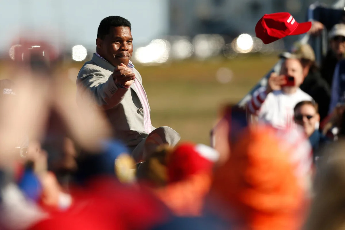 'CTR': Herschel Walker makes a gaffe talking about critical race theory at Trump..