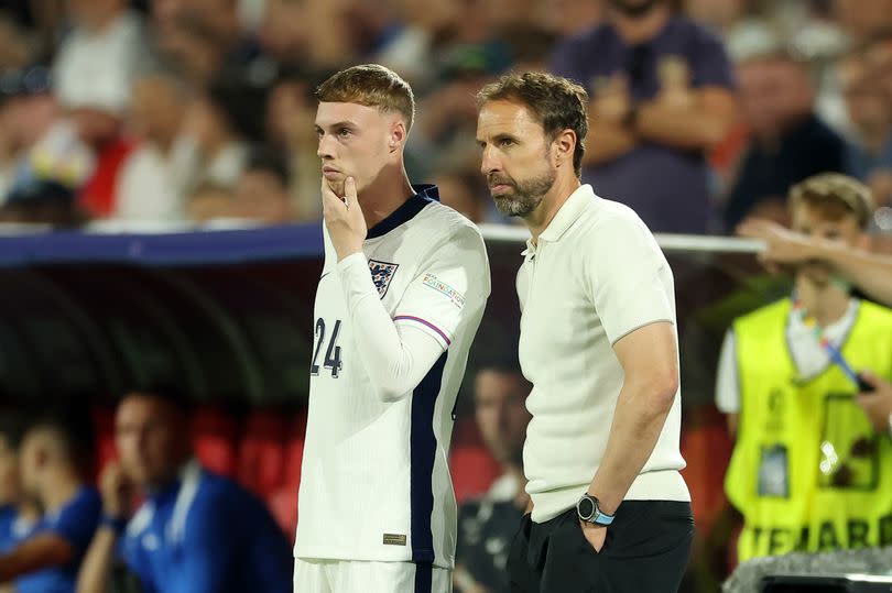 Cole Palmer prepares to come on for England vs Slovenia