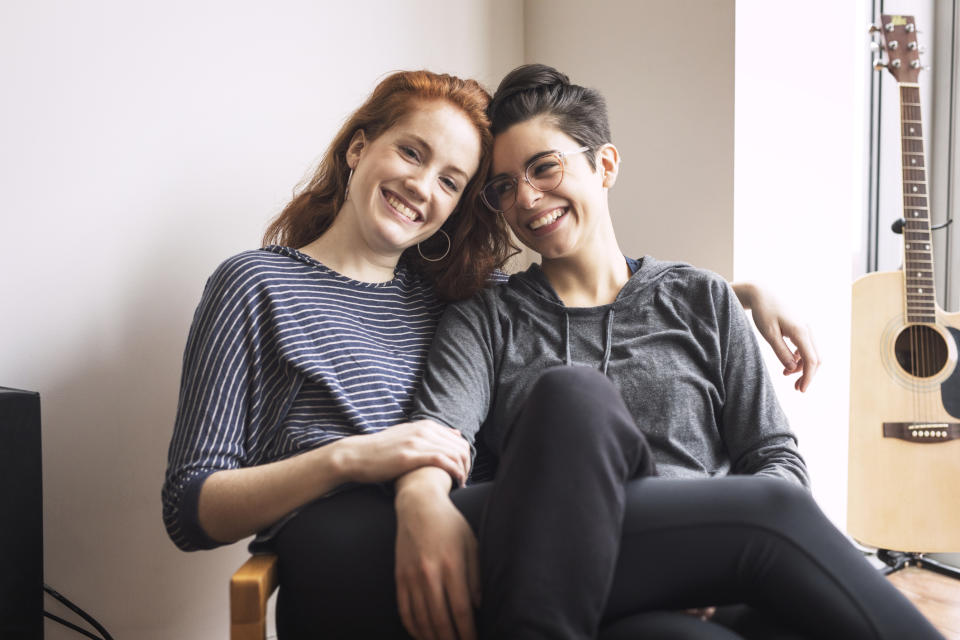 Feminismus sorgt dafür, dass Frauen geschlechtsspezifische Muster mehr hinterfragen als Männer. (Bild: Getty Images)