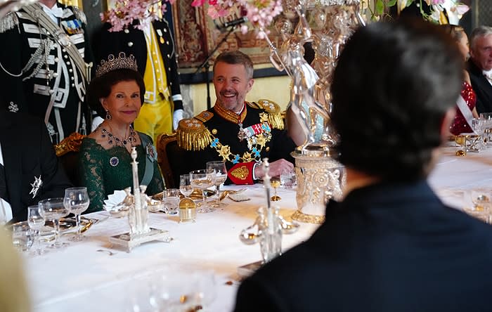 los reyes Federico y Mary en su primera cena de gala en Estocolmo