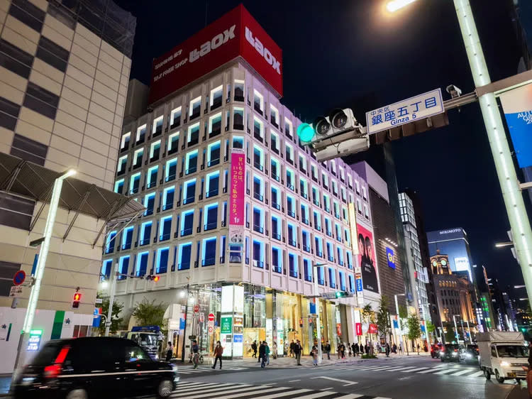 「GINZA SWEETS MARCH」坐落銀座五丁目EXITMELSA百貨商場一樓。田欣雲攝