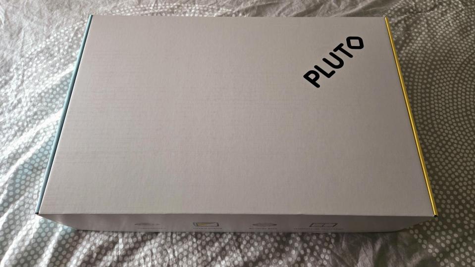 Pluto Pillow review unboxing process