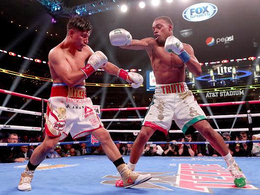 Errol Spence defeats Mikey Garcia via a wide unanimous decision (Getty)