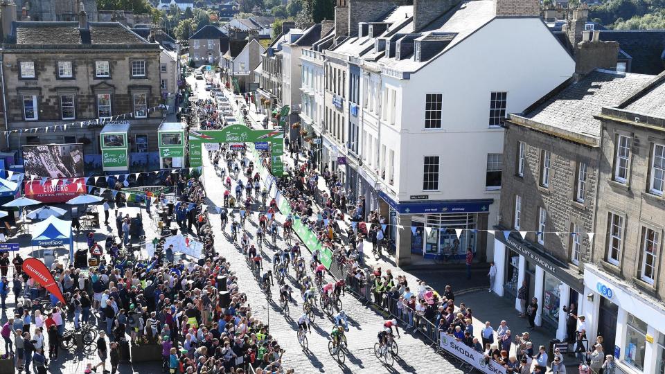 Cyclists starting a race in Kelso  