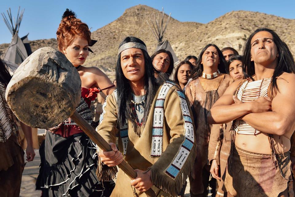 Winnetou schlägt sich im Film durch den wilden Westen. (Bild: Warner Bros. GmbH)