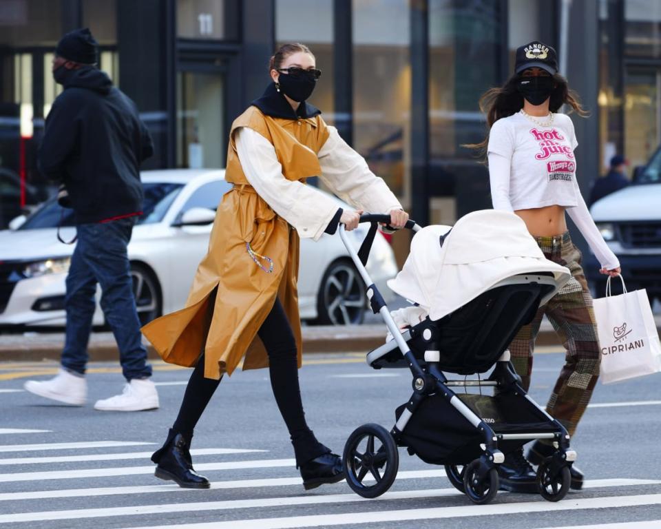 <div class="inline-image__caption"><p>"Gigi Hadid takes her daughter Khai shopping in a stroller in Soho on March 22, 2021 in New York City."</p></div> <div class="inline-image__credit">Gotham/Getty</div>