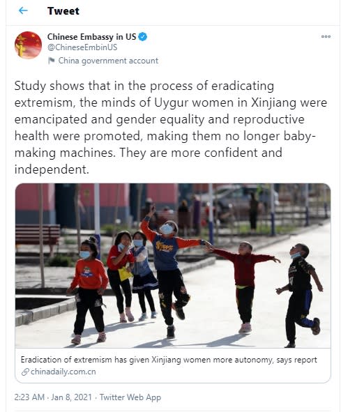 中國駐美大使館推文聲稱他們鎮壓新疆使得維吾爾婦女更加幸福   圖：中國駐美大使館推特