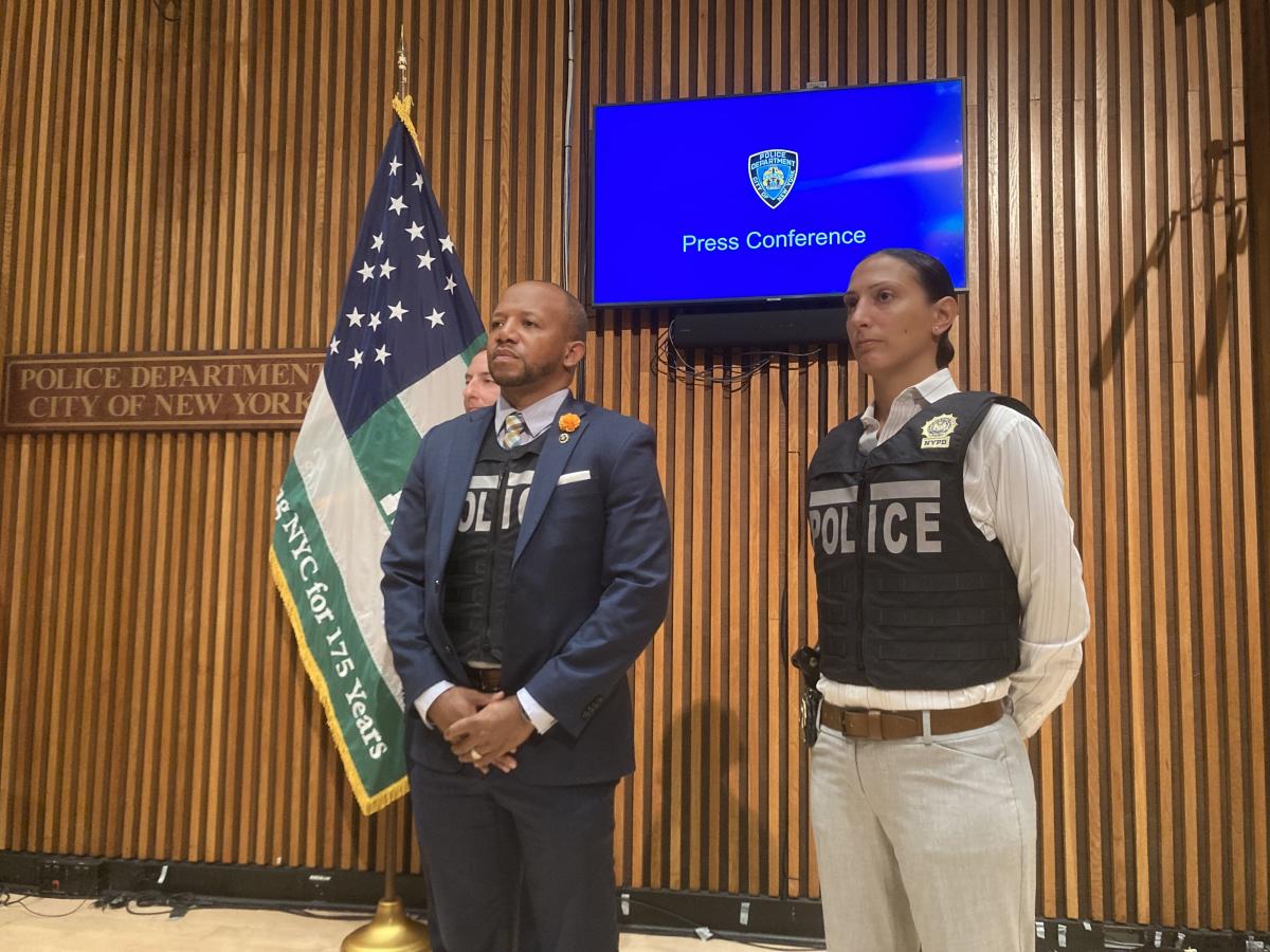 NYPD detectives’ new lightweight bullet-resistant vests fit beneath ...