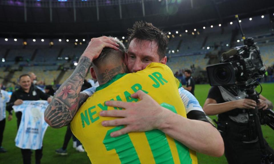 Lionel Messi consoles Neymar after Argentina's victory in the 2021 Copa América final at the Maracana.