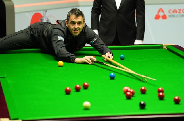 Ronnie O’Sullivan is through to the quarter-finals