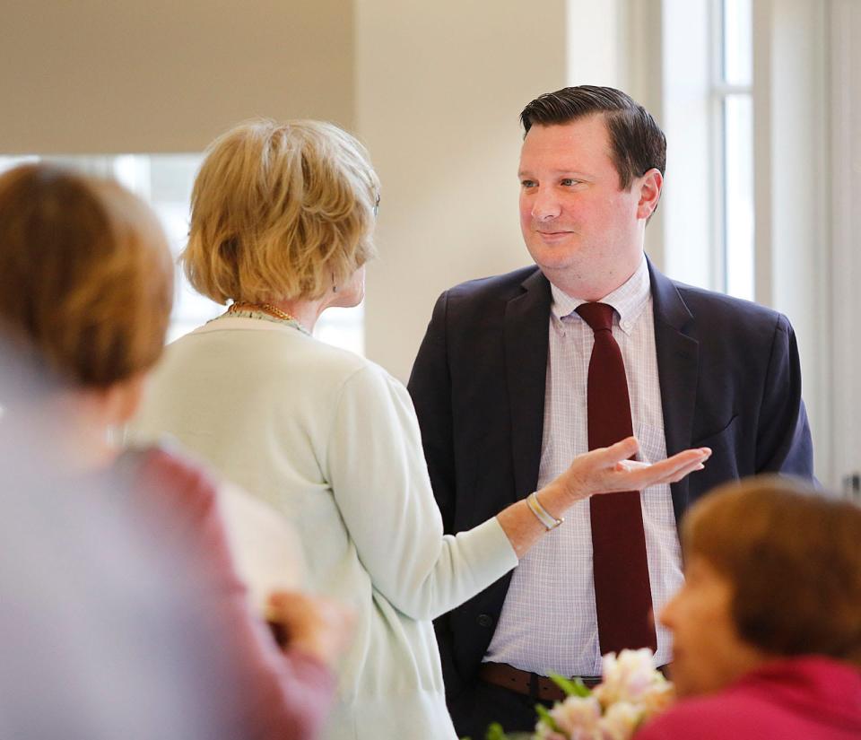 State Sen. Patrick O'Connor thanks volunteer seniors.