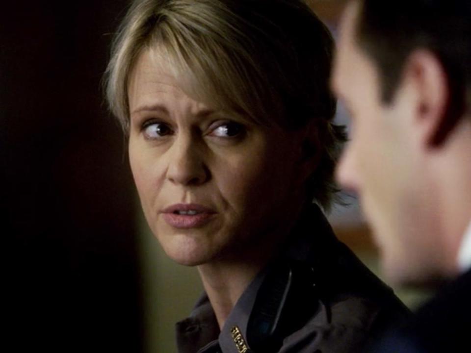 Marguerite MacIntyre as Liz Forbes on the vampire diaries 