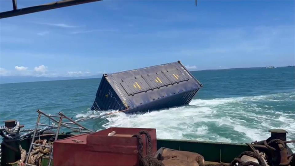 「天使輪」沉船逾1300空櫃海上漂　漁民目擊一路漂到小琉球