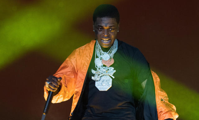 Kodak Black Pays Back Rent for 28 Families Facing Eviction in Florida -  EBONY