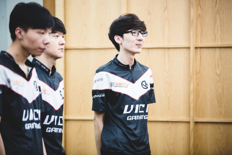 Easyhoon and Caveman will return to Vici's starting roster, but DanDy has left the lineup (刘一村)