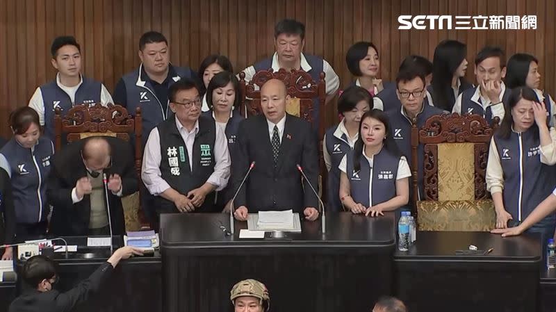 韓國瑜主持一整天院會，宣布會議休息。（圖／記者高逸帆攝影）