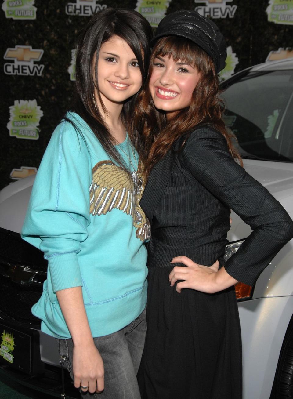 3) Selena Gomez and Demi Lovato