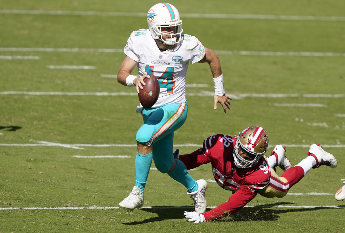 49ers dominate Dolphins, lose Garoppolo for season