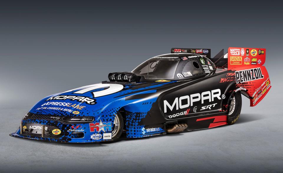 11,000-HP Dodge Hellcat Drag Racer Will Make Your Head Pop