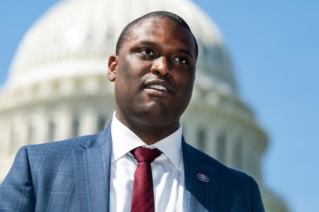 After court-ordered redistricting created chaos among New York Democrats, Rep. Mondaire Jones (D-N.Y.) decided to run for a new seat and moved to Brooklyn. (Photo: Tom Williams/Getty Images)