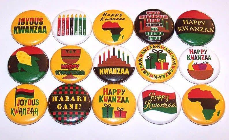 9) Kwanzaa Party Favors