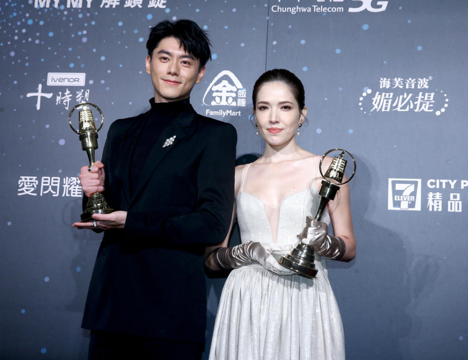 李程彬、許瑋甯以《她和她的她》搶下迷你視帝后。（圖／粘耿豪攝影）