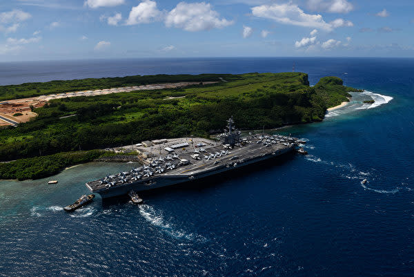 美海軍羅斯福號航母（CVN 71）正準備離開關島海軍基地。   圖 : 翻攝自US Navy