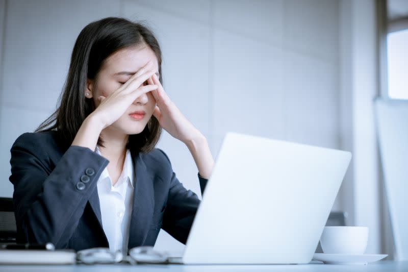 Chronischer Stress kann den Blutdruck in die Höhe treiben, was zu Herzinfarkten und Schlaganfällen führen kann. [Foto: Getty]