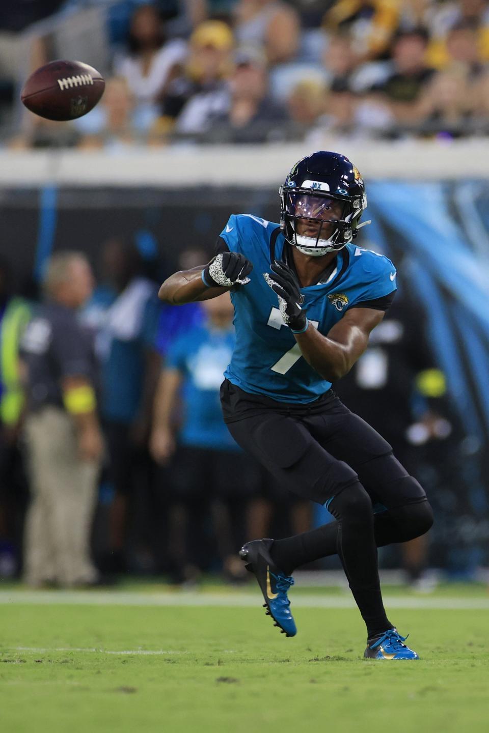 Jacksonville Jaguars wide receiver Zay Jones (7) hauls in a reception during the second quarter of an NFL preseason game against the Pittsburgh Steelers on Saturday, Aug. 20, 2022 at TIAA Bank Field in Jacksonville. [Corey Perrine/Florida Times-Union]