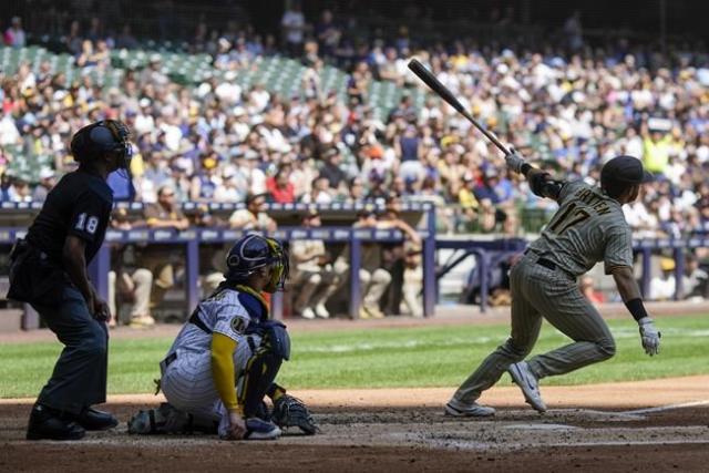 William Contreras hits 2-run double as Brewers beat Padres 5-4 for