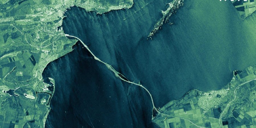 The Crimean bridge, captured by ICEYE satellites