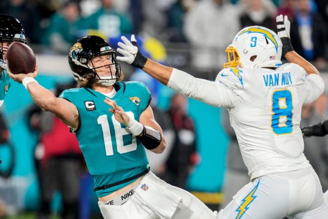 Los Angeles Chargers Collapse in Wild Card Round vs. Jacksonville Jaguars,  Blow 27-Point Lead - Sports Illustrated Los Angeles Chargers News, Analysis  and More