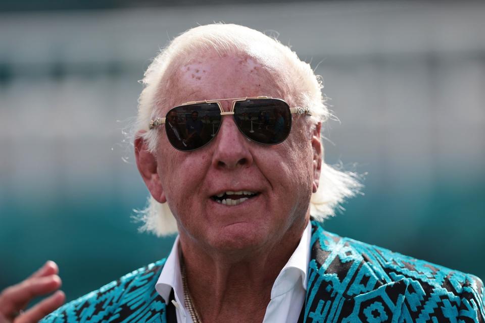 Seit Wochen kursierten Videos, die Ric Flair beim Training im Ring zeigen. (Bild: 2021 Getty Images/Douglas P. DeFelice)