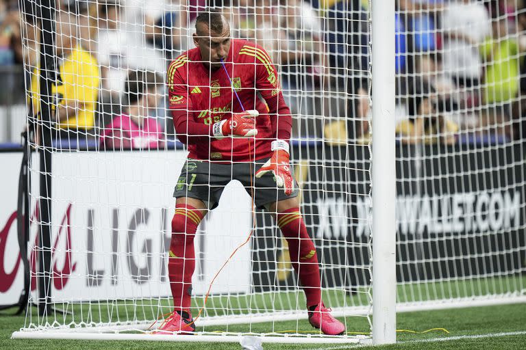 Nahuel Guzman apeló a un truco de magia en la definición por penales ante Vancouver Whitecaps por la Leagues Cup y Tigres, su equipo, logró la clasificación.