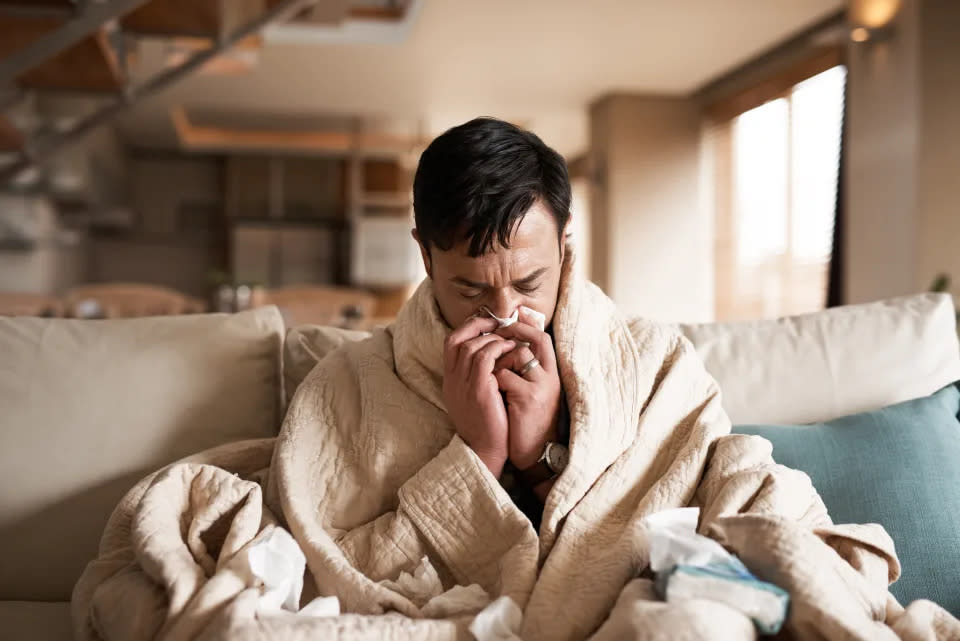 Stärke dein Immunsystem, indem du Schlaf den Vorrang gibst. (Getty Images)