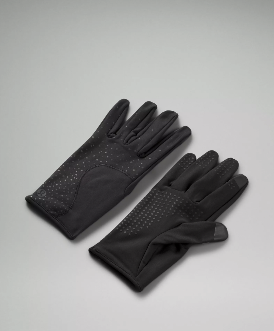 Women's Run for It All Reflective Gloves (Photo via Lululemon)